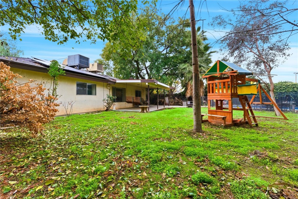 2404 Prestwick Court