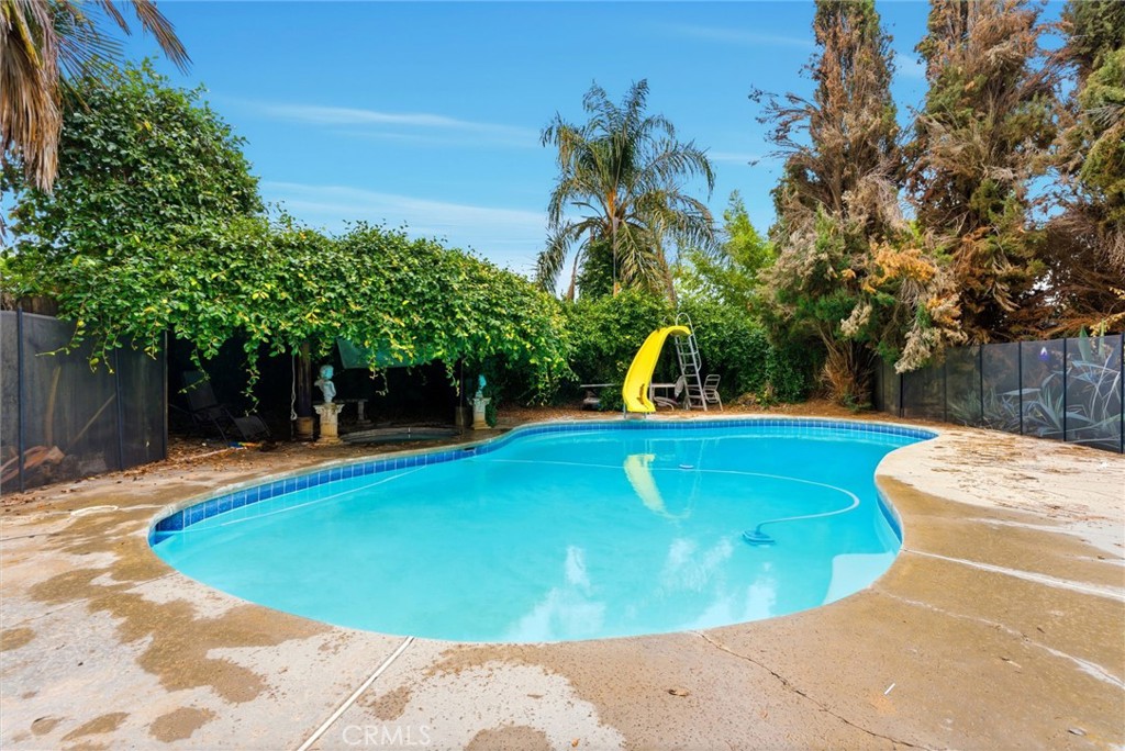 2404 Prestwick Court