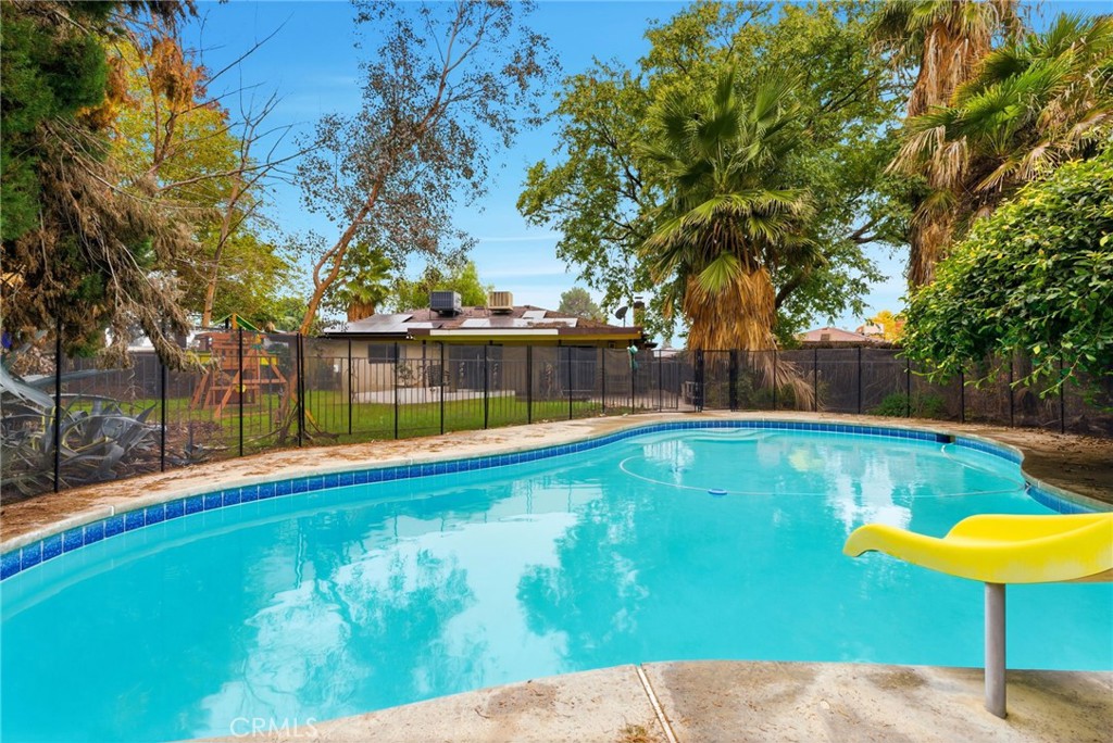 2404 Prestwick Court