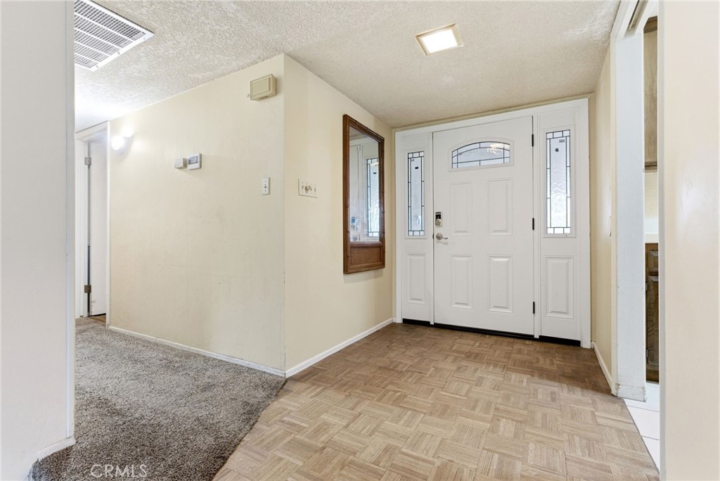 2404 Prestwick Court