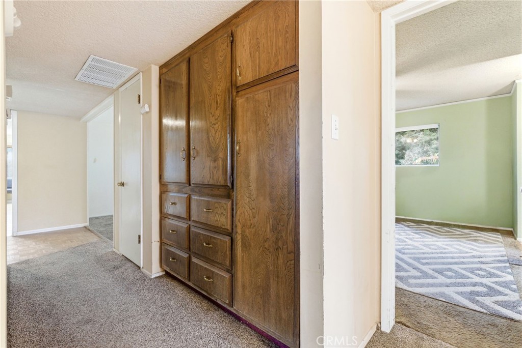 2404 Prestwick Court