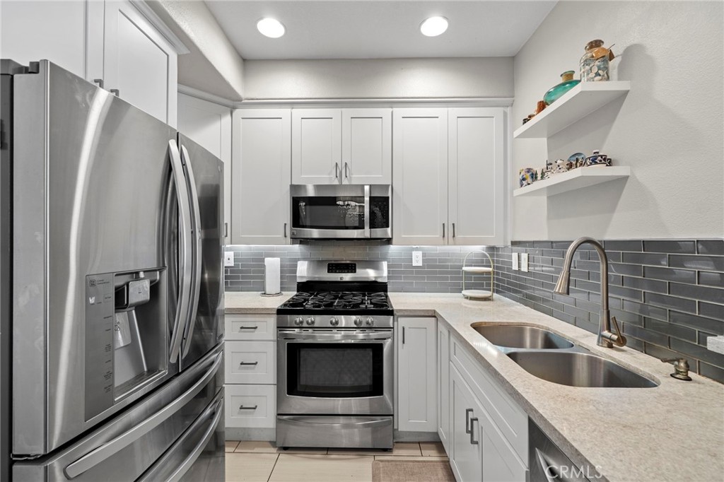 839 S Yellowstone Way