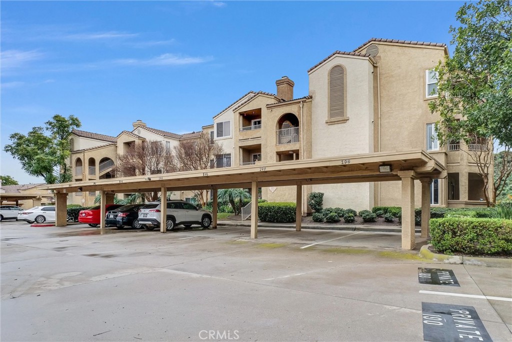 2450 San Gabriel Way 208