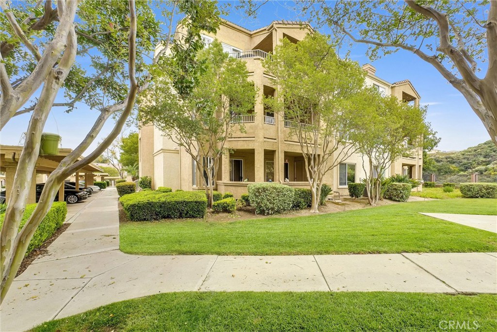 2450 San Gabriel Way 208