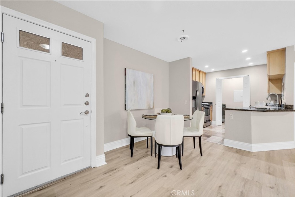 2450 San Gabriel Way 208
