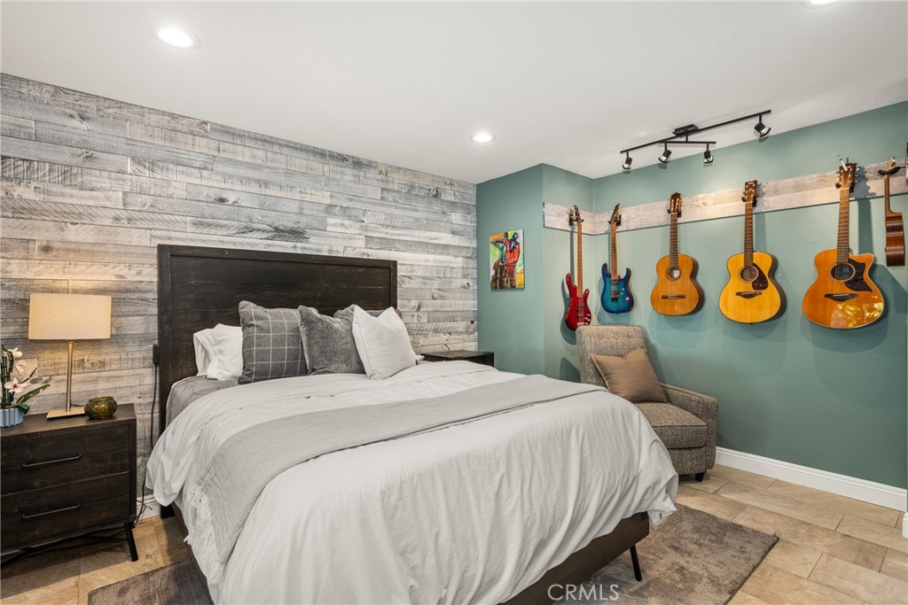 3019 Sheffield Place