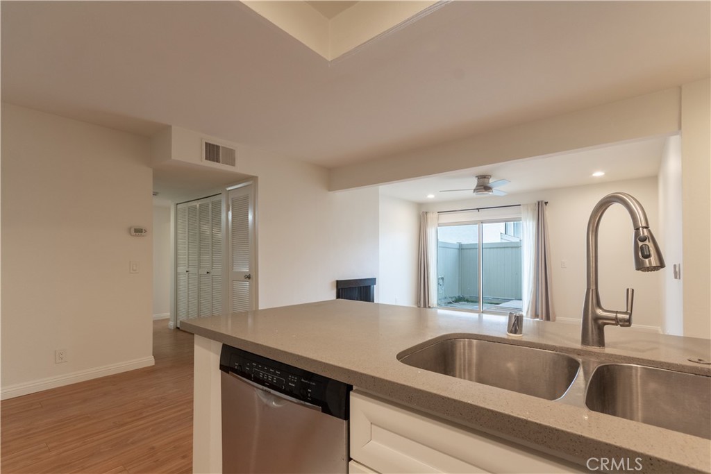 1018 E La Habra 135