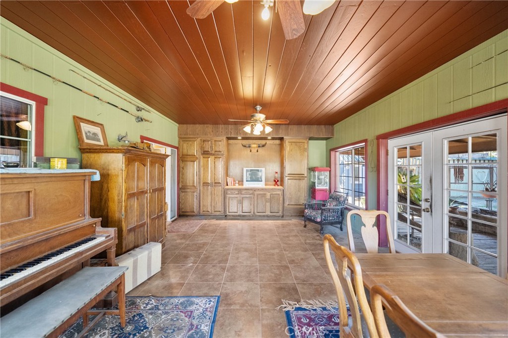 6091 Appaloosa Avenue