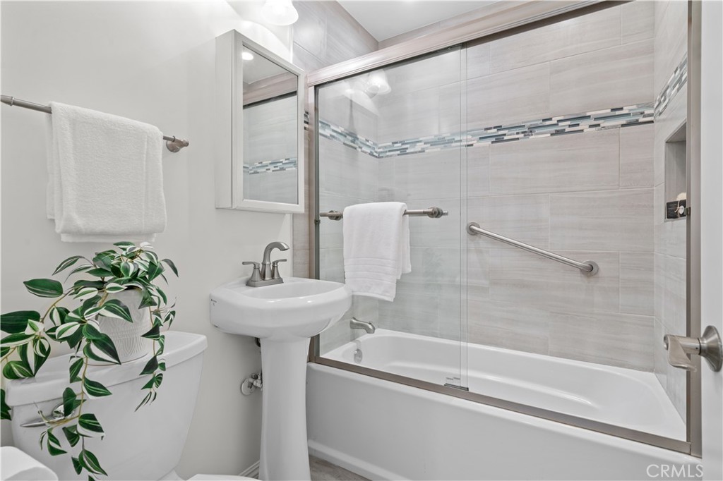 1845 Anaheim Avenue 9B