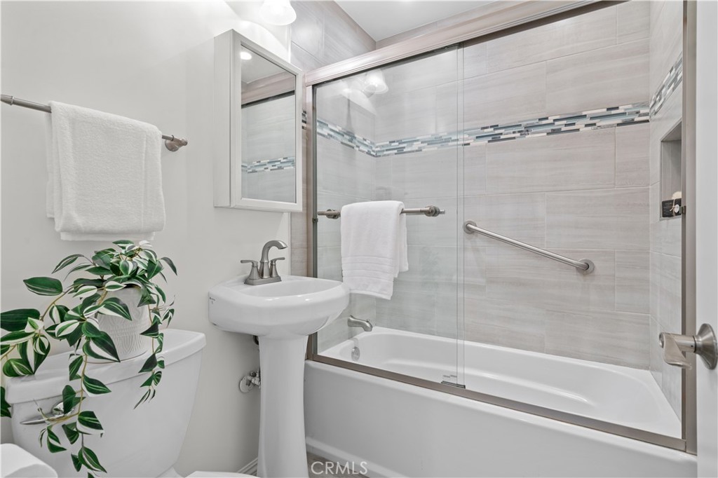 1845 Anaheim Avenue 9B