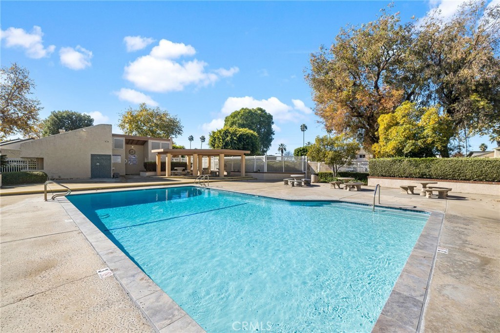 1667 Honeywood Court