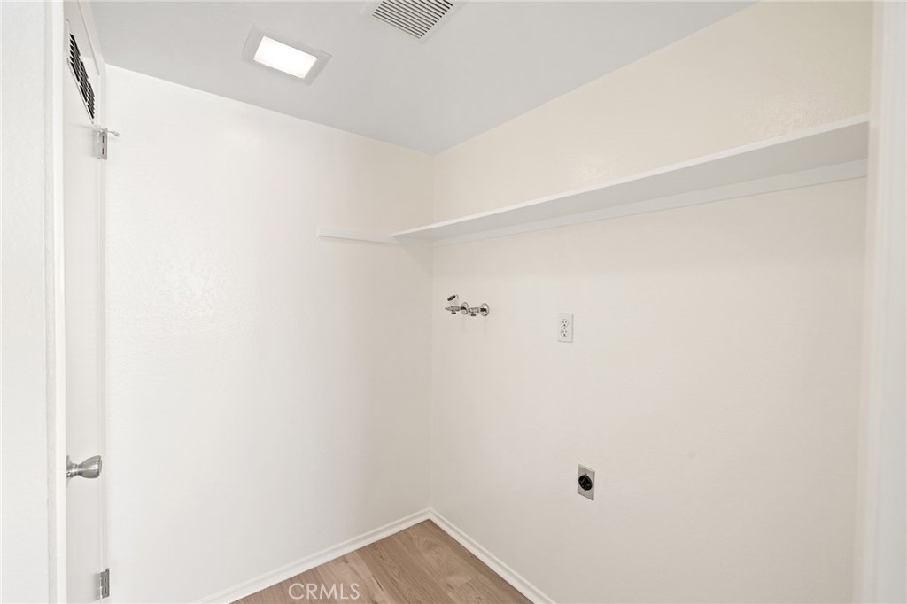 1667 Honeywood Court