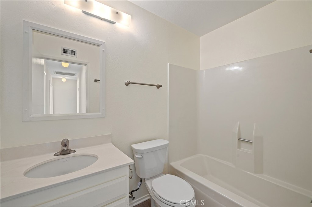 1667 Honeywood Court