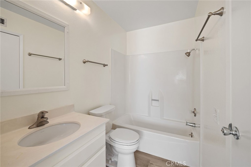 1667 Honeywood Court