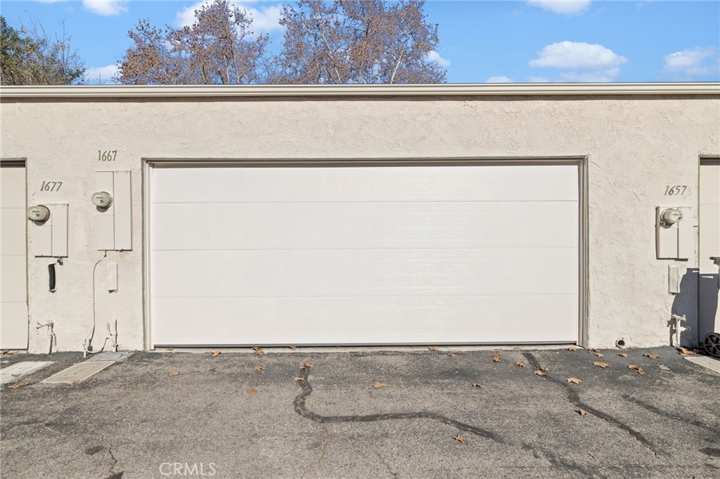 1667 Honeywood Court