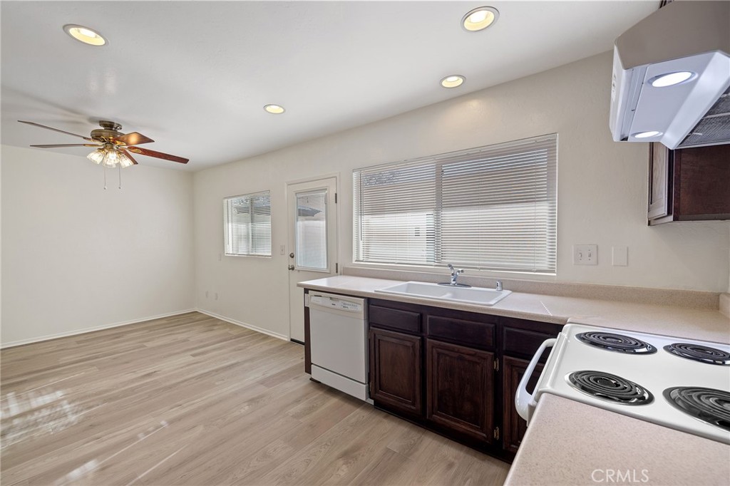 1667 Honeywood Court