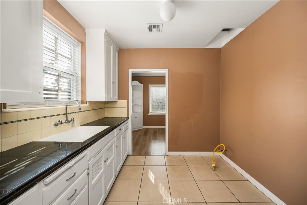 801 W 17th Street