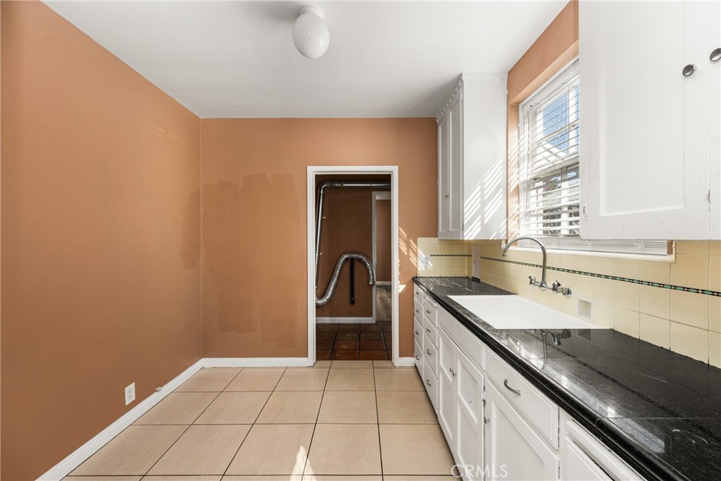 801 W 17th Street