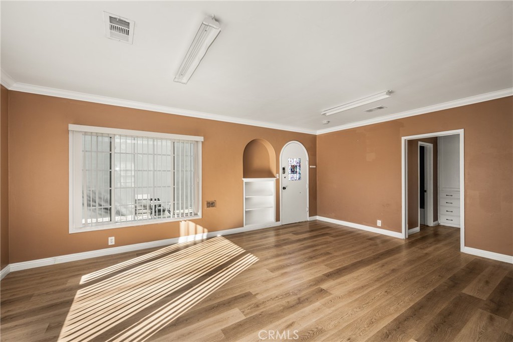801 W 17th Street
