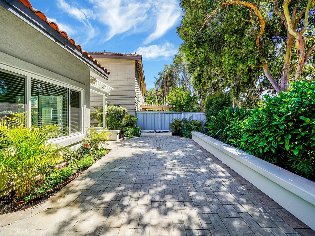 304 N Hickory Branch Lane