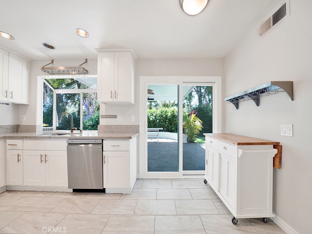 304 N Hickory Branch Lane