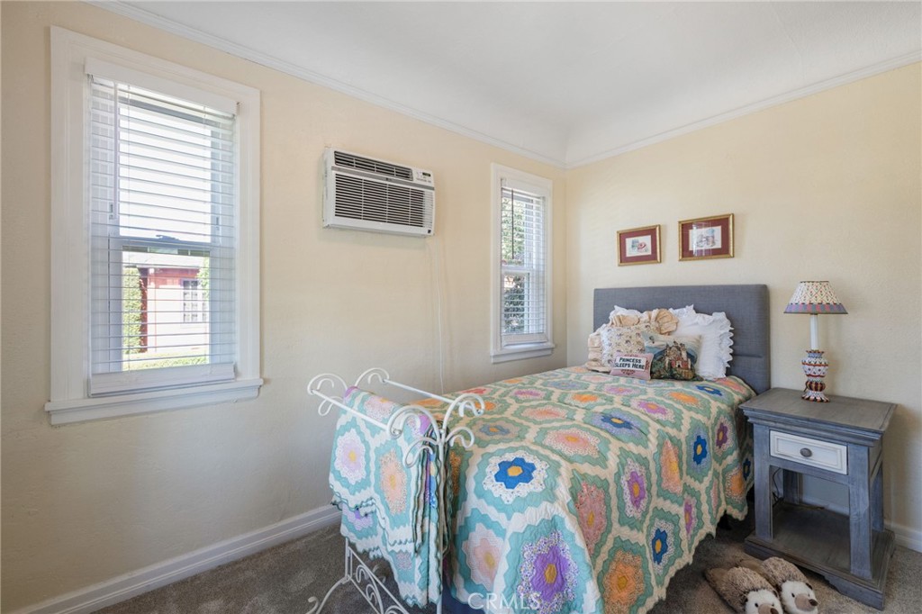 123 Orange Grove Avenue