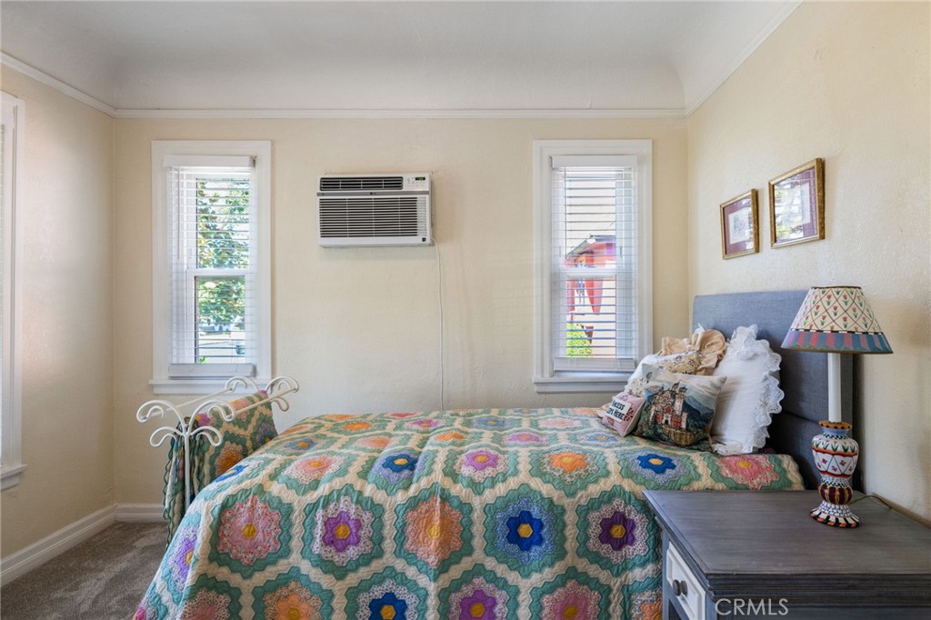 123 Orange Grove Avenue