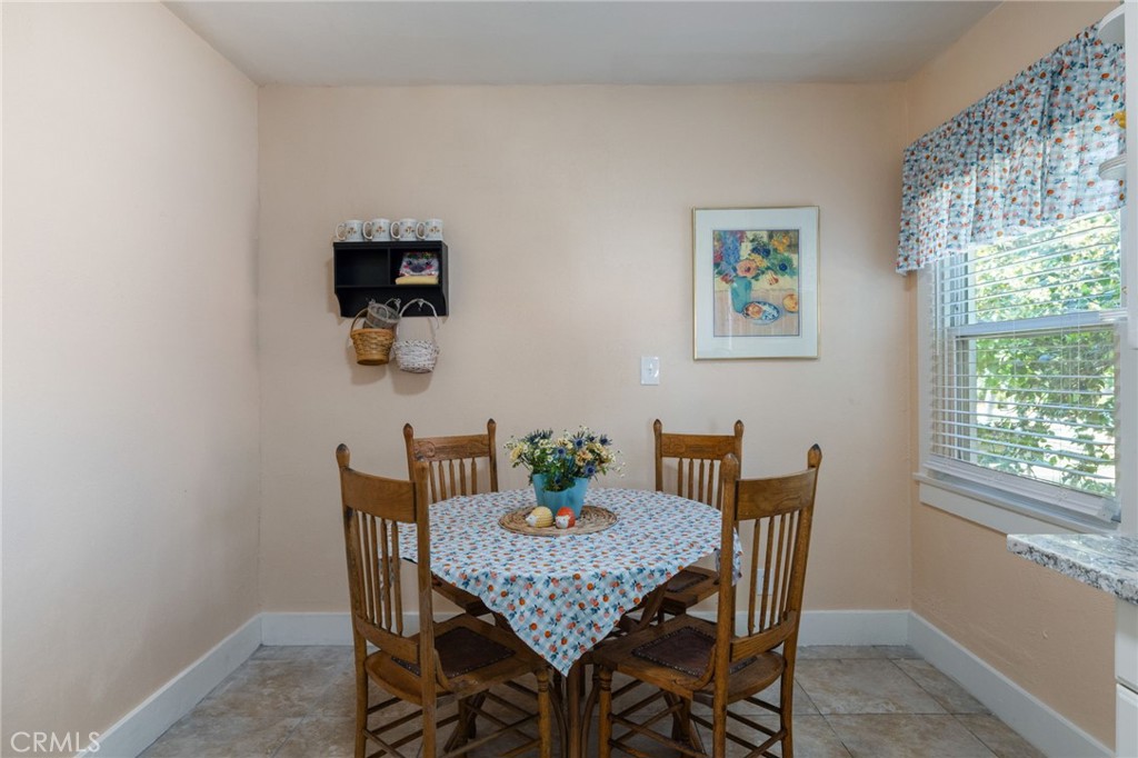 123 Orange Grove Avenue