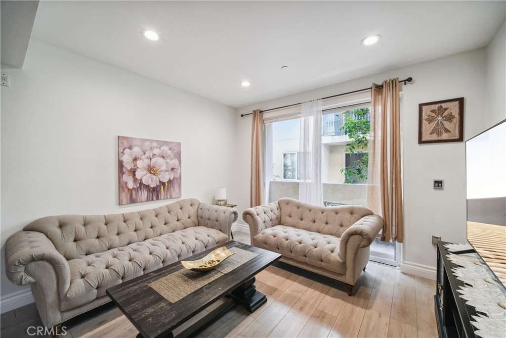 13951 Sherman Way 204