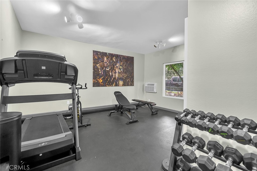 3907 La Crescenta 208