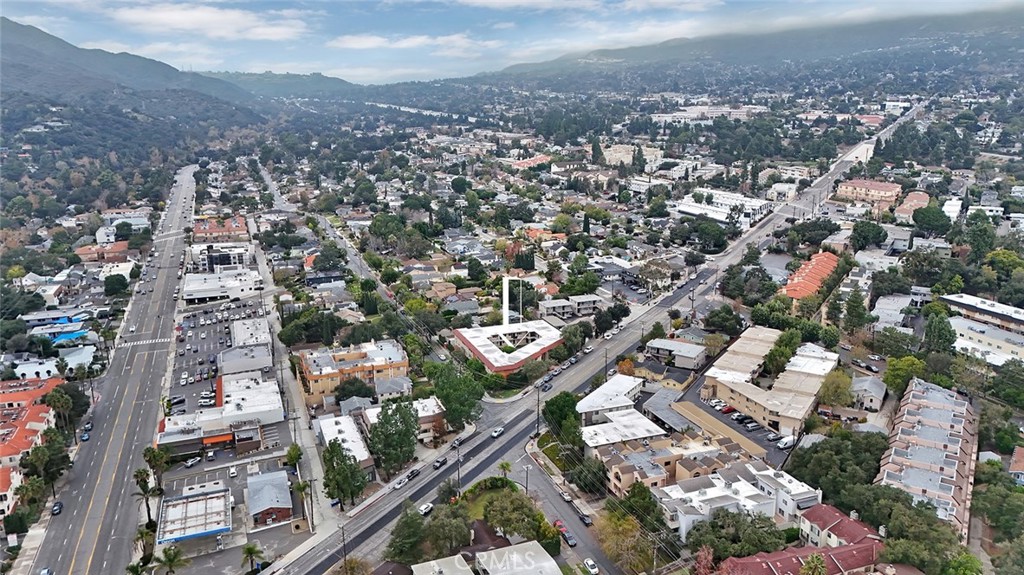 3907 La Crescenta 208