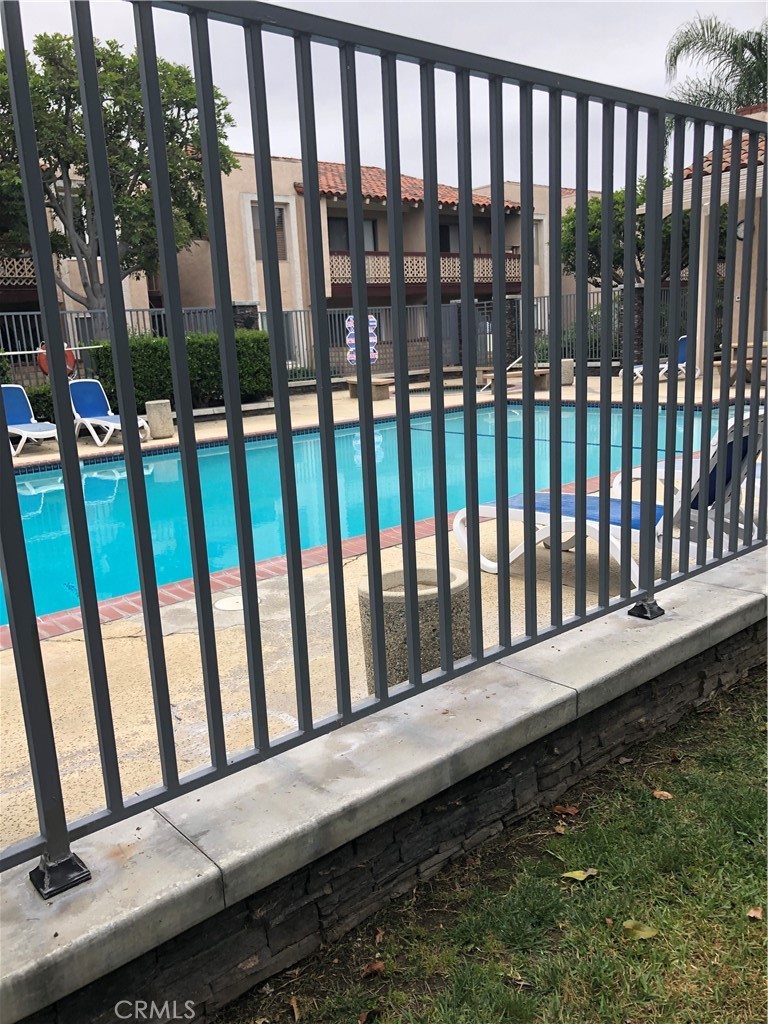 700 W La Veta Avenue K3