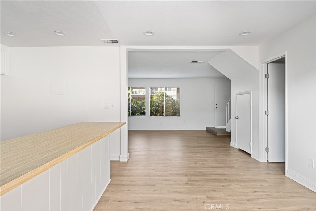 700 W La Veta Avenue K3