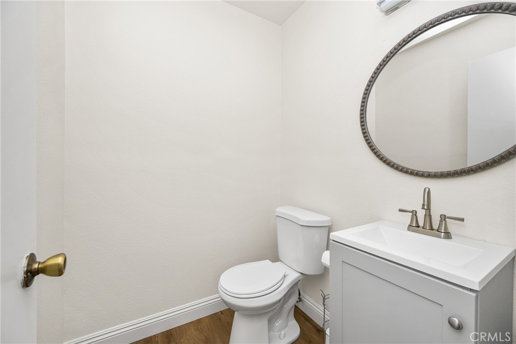 700 W La Veta Avenue K3