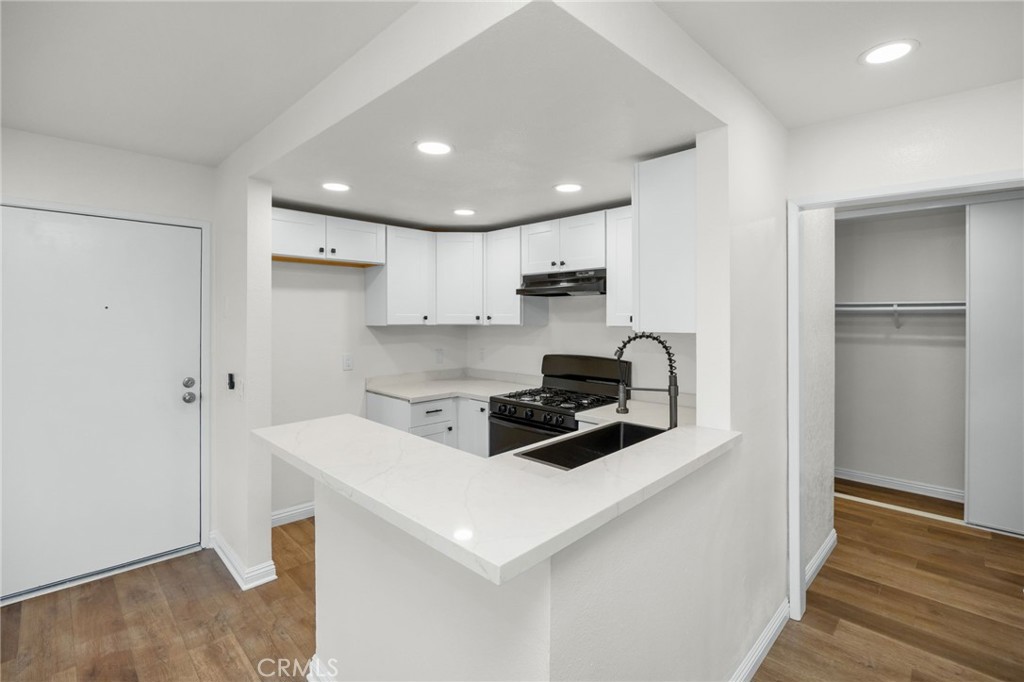 600 W 3rd B205