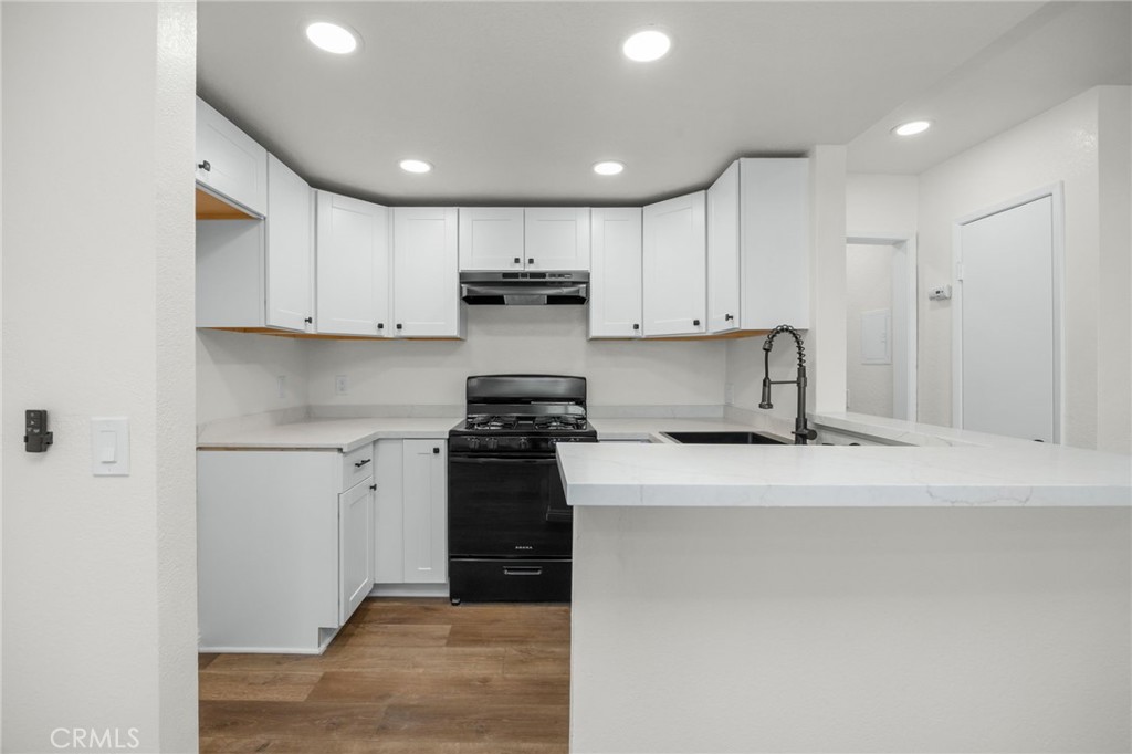 600 W 3rd B205