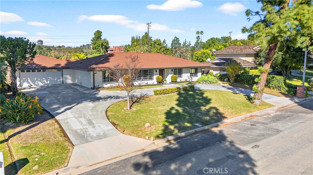930 Rancho