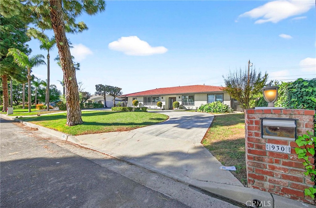 930 Rancho