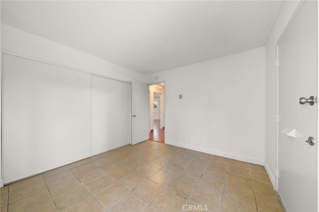 5500 5500 Ackerfield Avenue 501