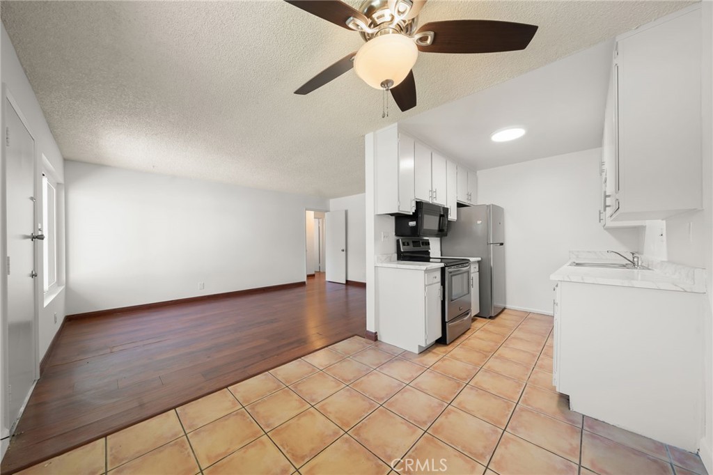 5500 5500 Ackerfield Avenue 501