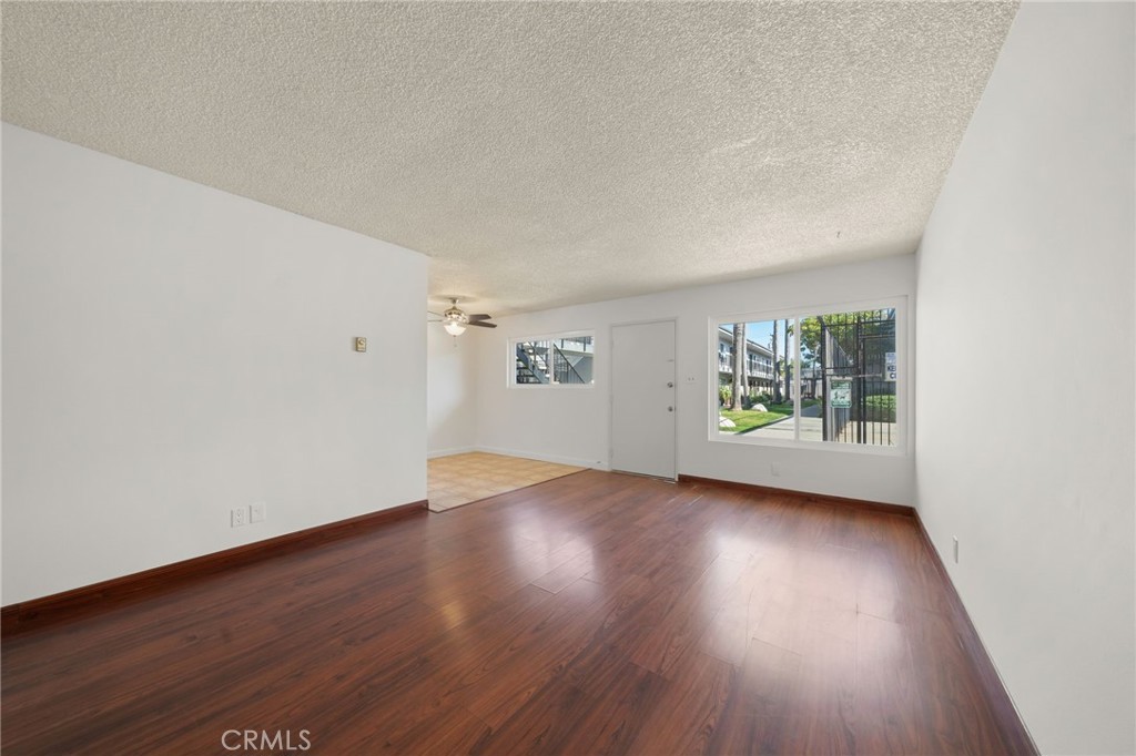 5500 5500 Ackerfield Avenue 501