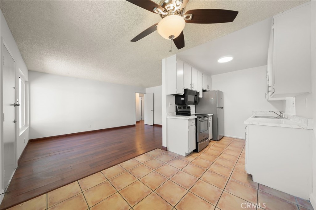 5500 5500 Ackerfield Avenue 501