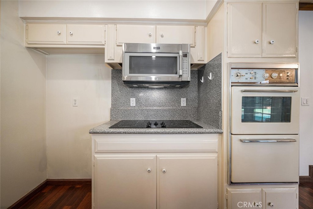 10446 Julie Beth Circle