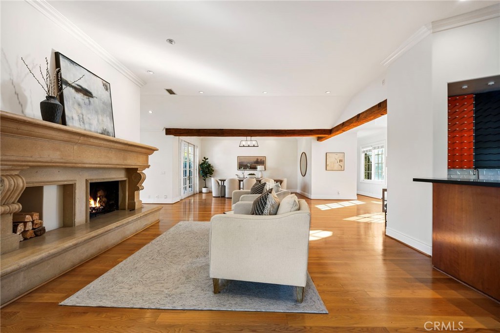 630 W Devon