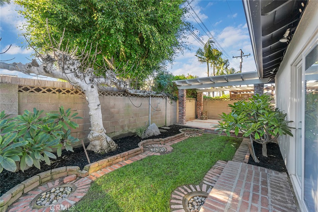 3312 Orangewood Avenue