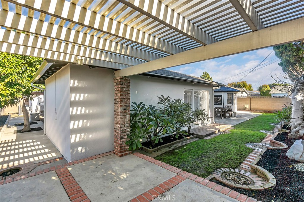 3312 Orangewood Avenue