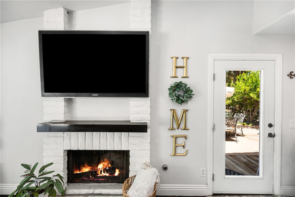 1520 E Newcrest Drive