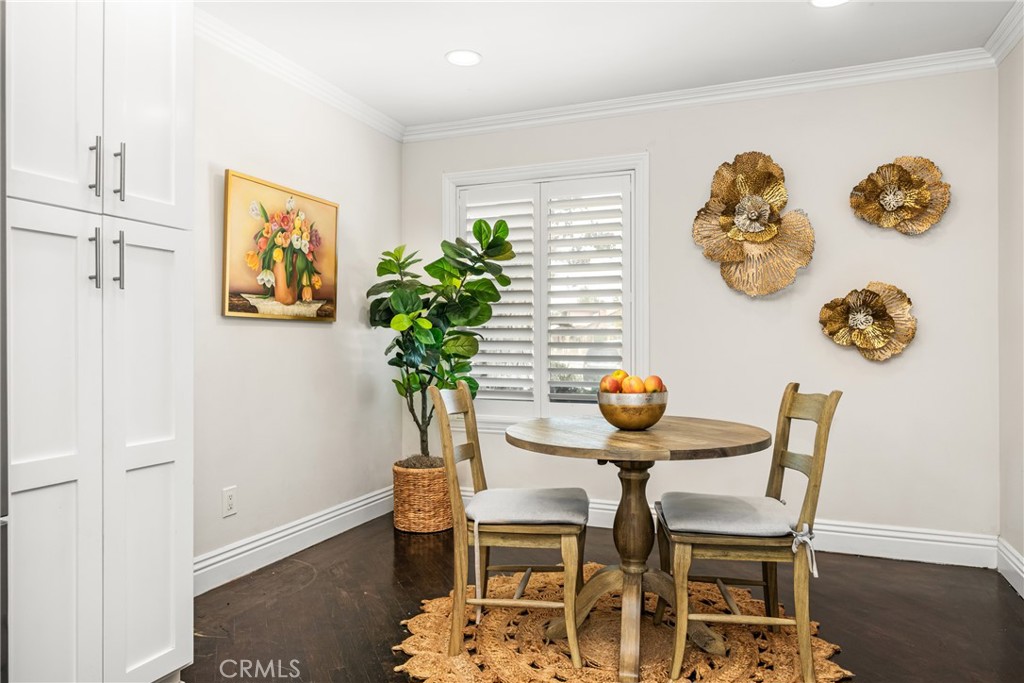 1520 E Newcrest Drive