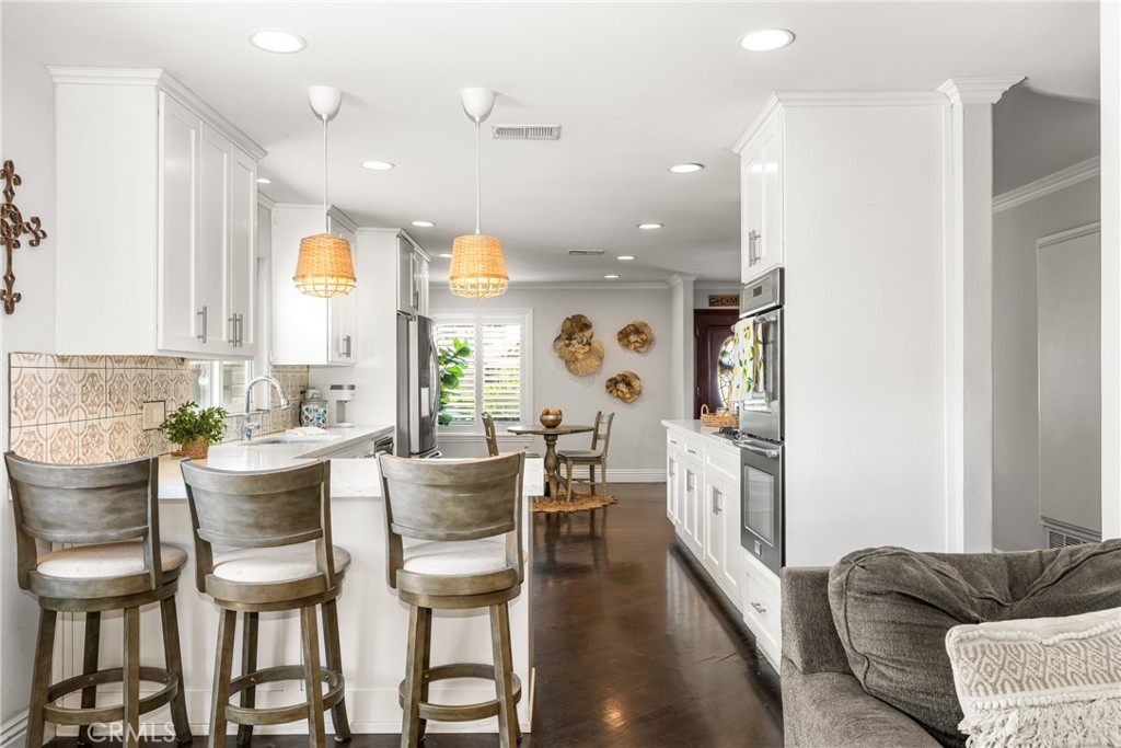 1520 E Newcrest Drive