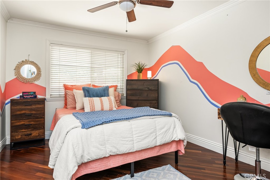 1520 E Newcrest Drive